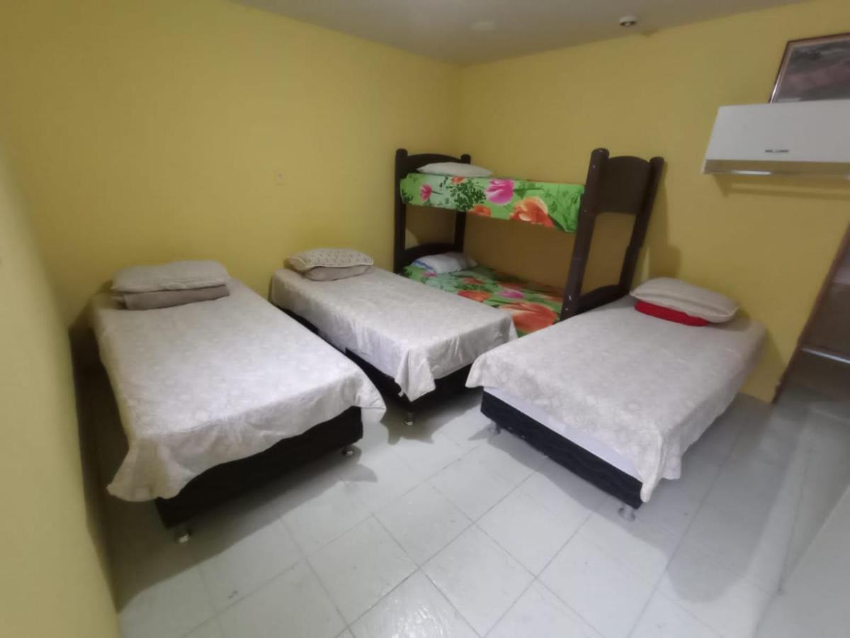 Hostel Office- Hospedagem Climatizada Quartos E Apartamentos Privativos Extrema Buitenkant foto